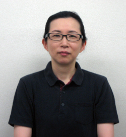 作業スタッフ　小山　玲子（こやま　れいこ）